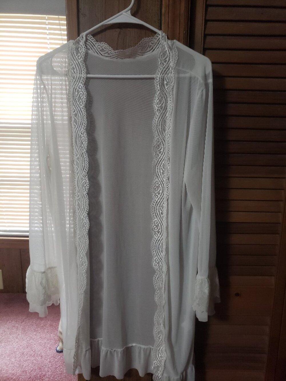 Cupshe Sheer Lace Robe XL.